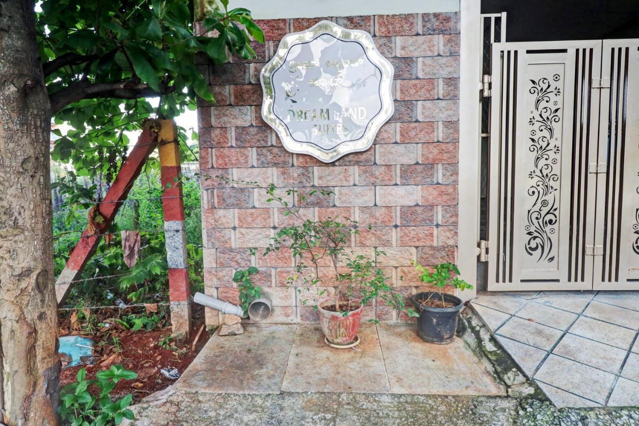Townhouse Oak Dreamland Suites Yelahanka Luaran gambar